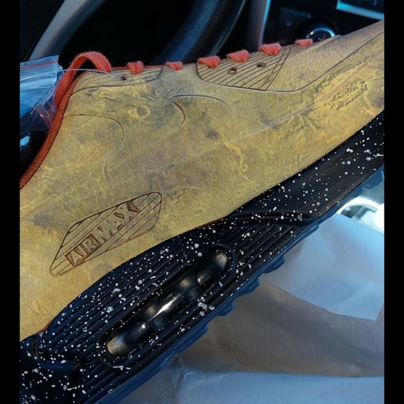 Nike Air Max Mars Landing - Picture 2 of 2